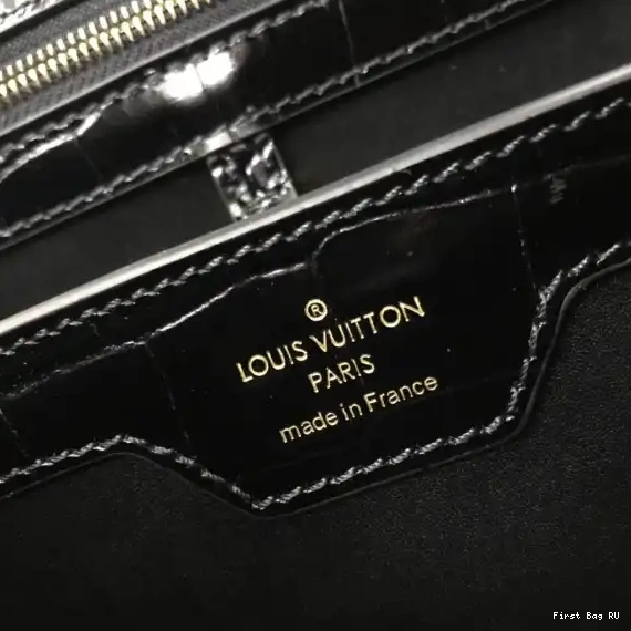 First bag CAPUCINES VUITTON BB LOUIS 0520
